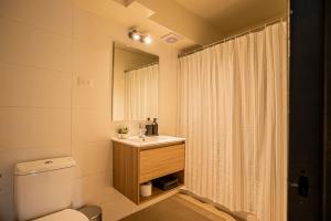 Vive la Elegancia en El Golf Moderno y Comodo