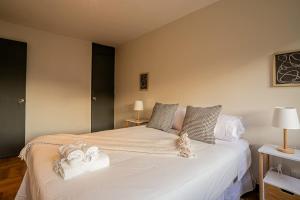 Vive la Elegancia en El Golf Moderno y Comodo