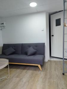 Maisons de vacances Jolie petite Maison, Clim, residence avec piscine a 5mn circuit Paul Ricard : photos des chambres