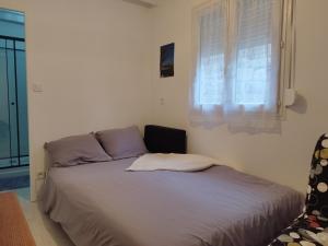 Maisons de vacances Jolie petite Maison, Clim, residence avec piscine a 5mn circuit Paul Ricard : photos des chambres