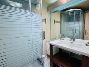 Les 2 Alpes - Appartement 6 pers, balcon ensoleillé, parking disponible - FR-1-546-18