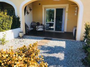 Pizzo Beach Club one bed Apartments 67G