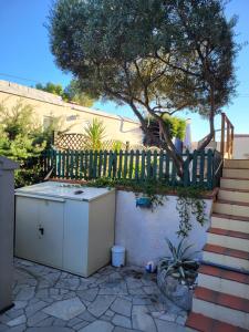 Maisons de vacances Jolie petite Maison, Clim, residence avec piscine a 5mn circuit Paul Ricard : photos des chambres