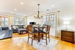 Less Than 3 Mi to UConn Peaceful Home on Pine lake - Pomfret