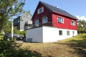 Small apartment with double bed - Larseng