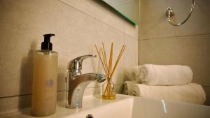 Sea Front Studio with Valletta Views