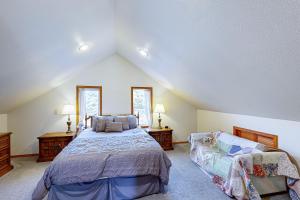 Tinker House and Tinker House Cottage