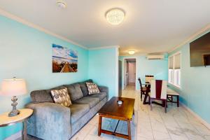 Flamingo House, Unit A