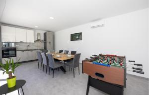 Cozy Home In Glavina Gornja With Wifi