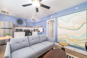 Sojourns Harborage - Coral Suite