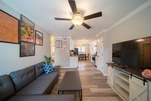 OV Mosaic - River Suite