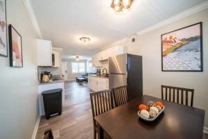 OV Mosaic - River Suite