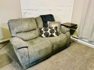 Stay on Spring, Downtown Sioux Falls, Pets Welcome - Madison