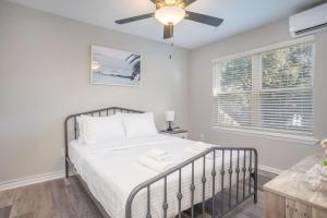 Hillside Cove - Plank Suite