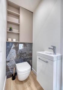Appartements #HE The Golden Escape Ile Verte luminous renovated : photos des chambres