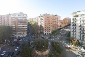 Imperium Deluxe Apt - 300mt to Metro B, 3 bedrooms, Panoramic view, A-C