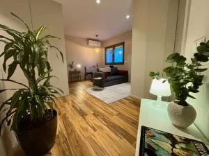 Three Little Birds -RedBird - Azurém