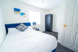 Collingwood Place, Birmingham with FREE Parking