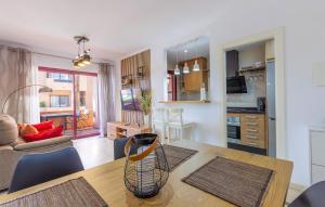 Beautiful Apartment In Los Alcazares