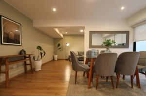 w* Monochromatic 2BR w Terrace in Miraflores