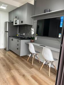 Studio muito bem localizado em SP metrô Brooklin