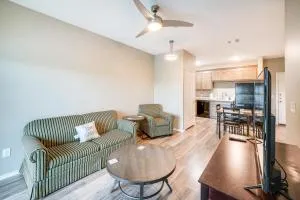 Close to Lakes and Museums Bonham Vacation Rental - 丹尼森