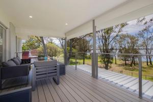 Lake House on Panorama - Refined Waterfront Living