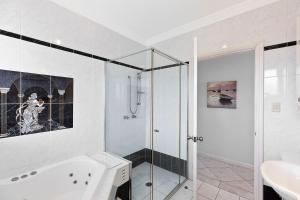 Seaside Serenity on Marine