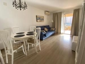 Amazing modern seafront apartment - Top location in Calpe!