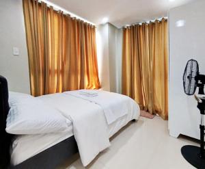 602 One Pontefino Tower