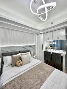 Azure North Amirah’s Place