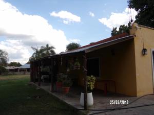 Casa de verano con pileta en la quebrada