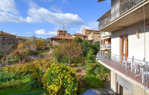 Beautiful Apartment In San Feliciano