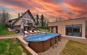 Nice Home In Kapela With Sauna - Budrovec