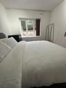 Urban Nest - Busheyheath