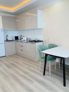 205 Fully furnished cozy apartment