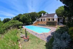 Coastal Paradise Getaway - Cape St. Francis