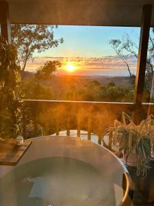 Bathtub With a View at Cockatoo Cabin