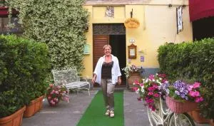 Camere Zimmer Rooms San Francesco - Bientina