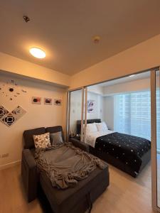 Azure Urban Residences by Lyn