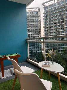 Azure Urban Residences by Lyn