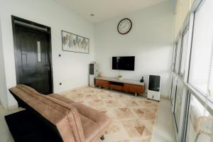 Akhtar Guest House Near Situ Gede