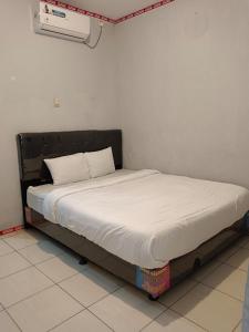 Amira Guest House by NamRoom