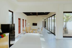 YUHI BEACH HOUSE Batangas