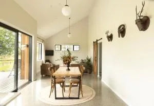 The Gatehouse - Waikawa