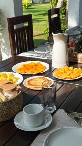 Shades Hotel & Villa