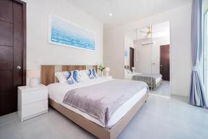 3-Bedrooms Modern Villa in Rawai (V11)