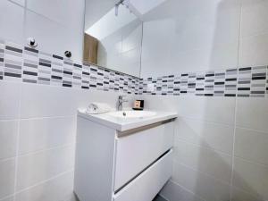 Flamingo Studio 2pax-WIFI-Nice Port