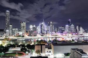 South Brisbane City View 2Bedroom Apartment with Free Parking