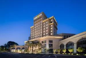 成都彭州希尔顿惠庭酒店 - 街子古镇